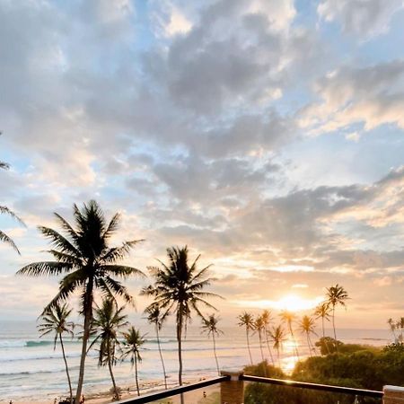 Funky Sol - Sunset Rooftop Bar, Hotel & Restaurant فيليغاما المظهر الخارجي الصورة