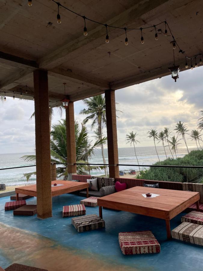 Funky Sol - Sunset Rooftop Bar, Hotel & Restaurant فيليغاما المظهر الخارجي الصورة