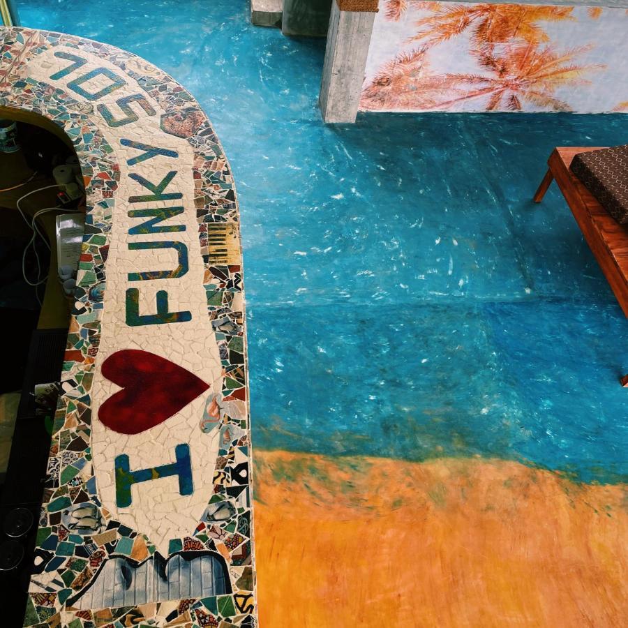 Funky Sol - Sunset Rooftop Bar, Hotel & Restaurant فيليغاما المظهر الخارجي الصورة
